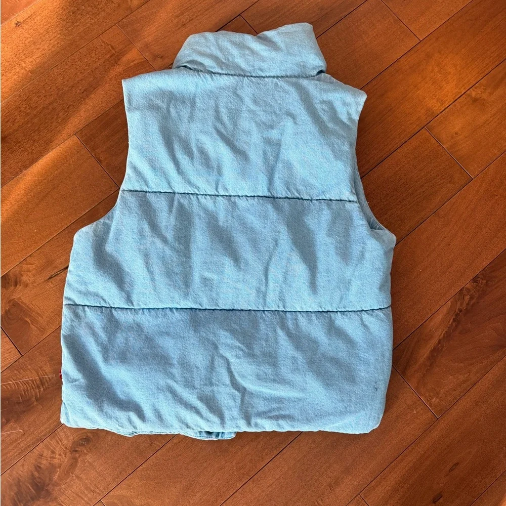 Levi’s Light Blue Puffer Vest - Picture 6 of 7